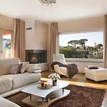 Diora By 4*