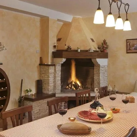Guest house Diora Karojba